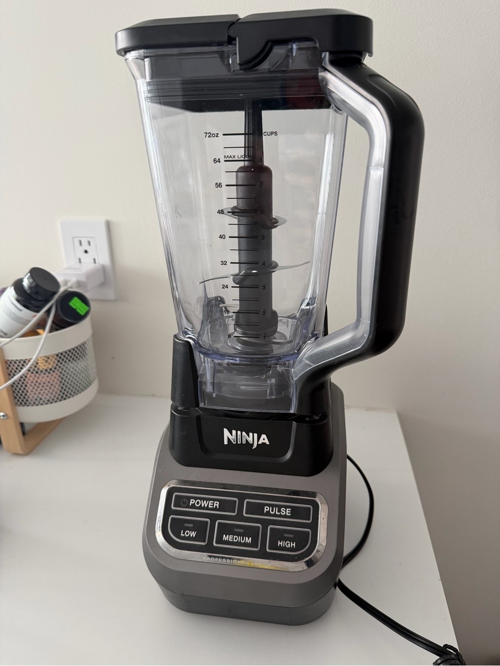 Ninja Black and Clear Countertop Blender with Pulse Controls